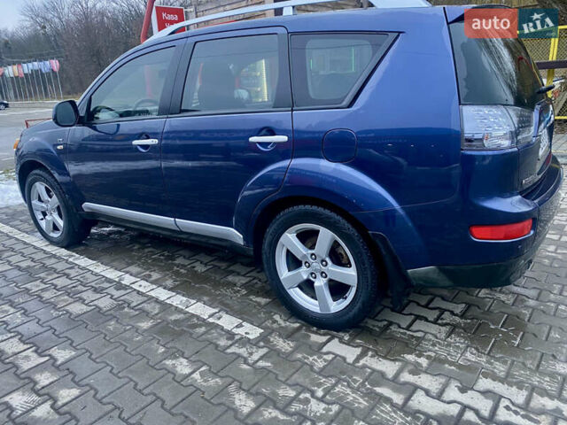 Синій Міцубісі Аутлендер, об'ємом двигуна 3 л та пробігом 228 тис. км за 9000 $, фото 1 на Automoto.ua