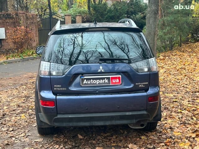 Синій Міцубісі Аутлендер, об'ємом двигуна 2.4 л та пробігом 211 тис. км за 8390 $, фото 8 на Automoto.ua