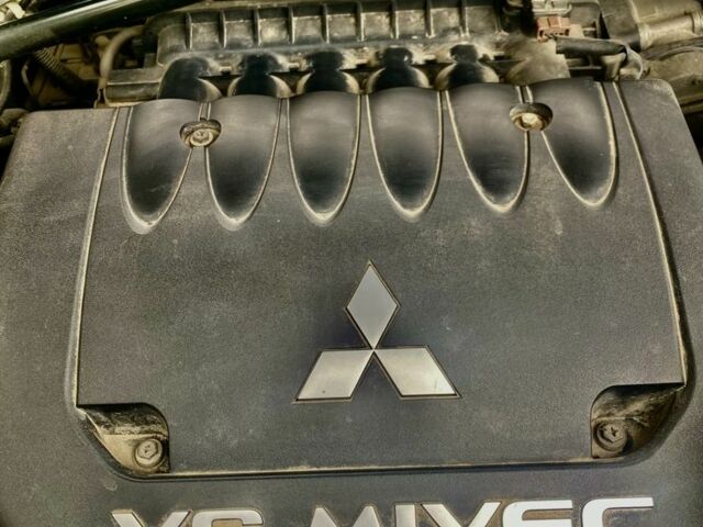 Синій Міцубісі Аутлендер, об'ємом двигуна 3 л та пробігом 228 тис. км за 9000 $, фото 9 на Automoto.ua