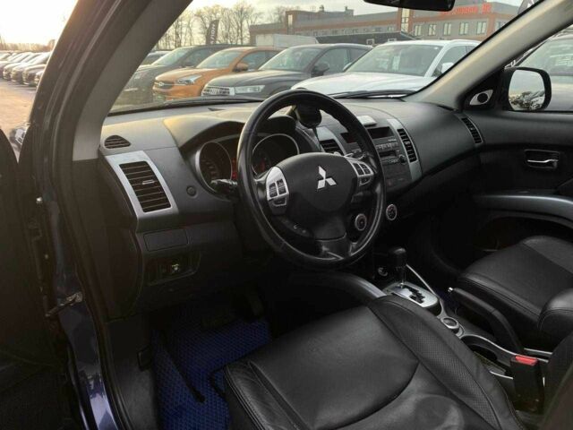 Синий Мицубиси Аутлендер, объемом двигателя 2.4 л и пробегом 282 тыс. км за 9490 $, фото 11 на Automoto.ua