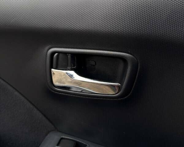 Синий Мицубиси Аутлендер, объемом двигателя 2.4 л и пробегом 211 тыс. км за 7800 $, фото 14 на Automoto.ua