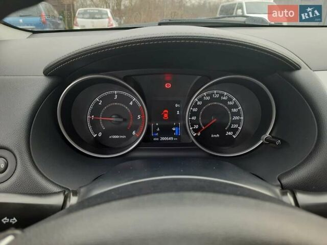 Синий Мицубиси Аутлендер, объемом двигателя 2 л и пробегом 200 тыс. км за 10500 $, фото 18 на Automoto.ua