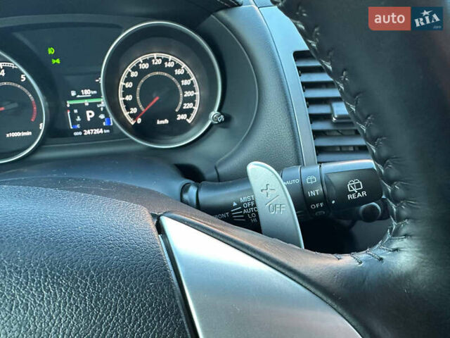 Синий Мицубиси Аутлендер, объемом двигателя 2 л и пробегом 257 тыс. км за 10500 $, фото 26 на Automoto.ua