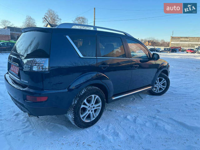 Синий Мицубиси Аутлендер, объемом двигателя 2 л и пробегом 252 тыс. км за 11500 $, фото 5 на Automoto.ua