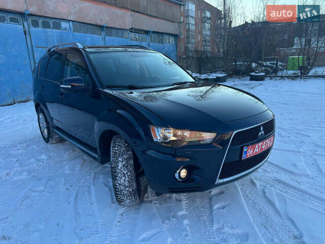 Синий Мицубиси Аутлендер, объемом двигателя 2 л и пробегом 252 тыс. км за 11500 $, фото 9 на Automoto.ua