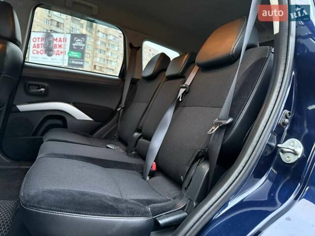 Синий Мицубиси Аутлендер, объемом двигателя 2.18 л и пробегом 289 тыс. км за 9990 $, фото 9 на Automoto.ua