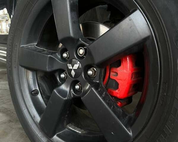 Синій Міцубісі Аутлендер, об'ємом двигуна 2.18 л та пробігом 257 тис. км за 12100 $, фото 14 на Automoto.ua