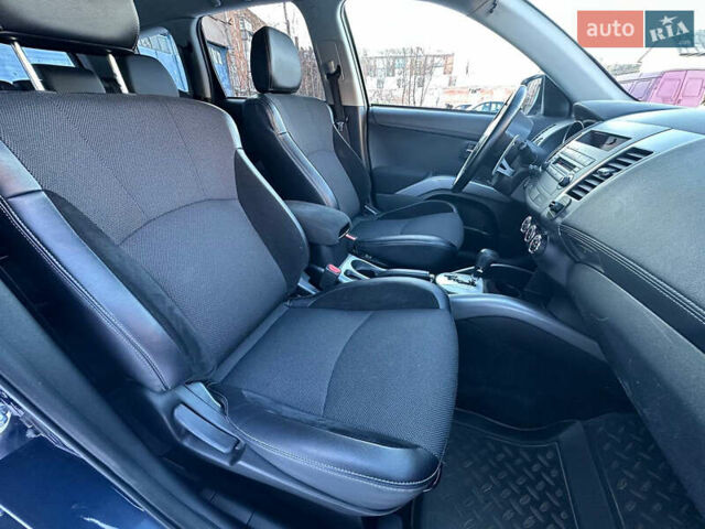 Синий Мицубиси Аутлендер, объемом двигателя 2 л и пробегом 252 тыс. км за 11500 $, фото 12 на Automoto.ua