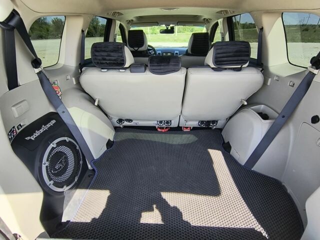 Синій Міцубісі Аутлендер, об'ємом двигуна 2.2 л та пробігом 270 тис. км за 12300 $, фото 11 на Automoto.ua