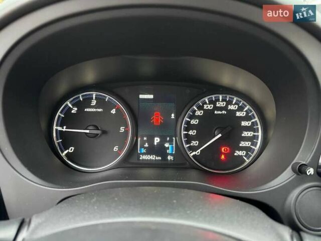 Синій Міцубісі Аутлендер, об'ємом двигуна 2.2 л та пробігом 246 тис. км за 13200 $, фото 21 на Automoto.ua