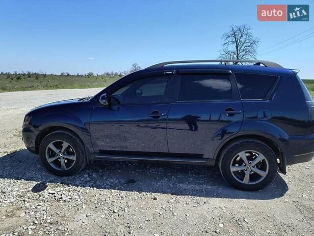 Синій Міцубісі Аутлендер, об'ємом двигуна 2.2 л та пробігом 270 тис. км за 12300 $, фото 5 на Automoto.ua