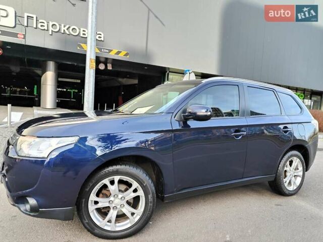 Синій Міцубісі Аутлендер, об'ємом двигуна 2.4 л та пробігом 213 тис. км за 10990 $, фото 7 на Automoto.ua