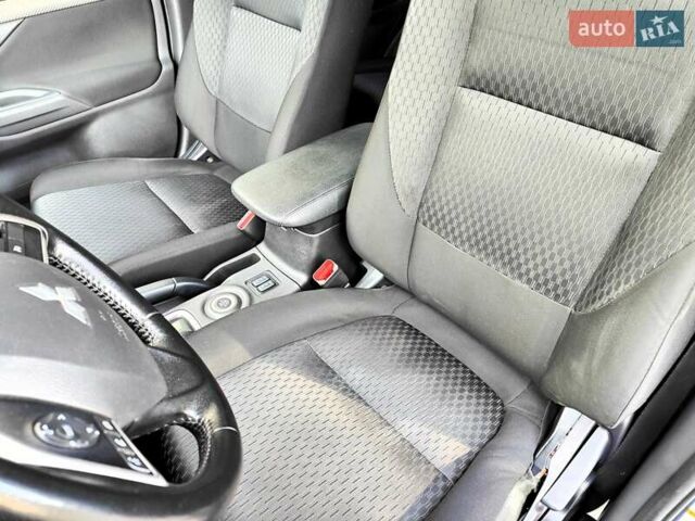 Синій Міцубісі Аутлендер, об'ємом двигуна 2.4 л та пробігом 213 тис. км за 10990 $, фото 36 на Automoto.ua