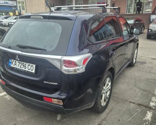 Синій Міцубісі Аутлендер, об'ємом двигуна 2.36 л та пробігом 178 тис. км за 10500 $, фото 4 на Automoto.ua