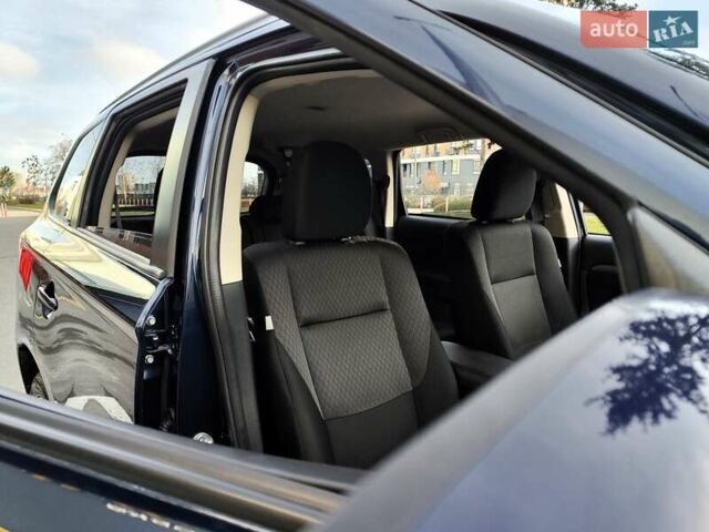 Синій Міцубісі Аутлендер, об'ємом двигуна 2.4 л та пробігом 213 тис. км за 10990 $, фото 28 на Automoto.ua