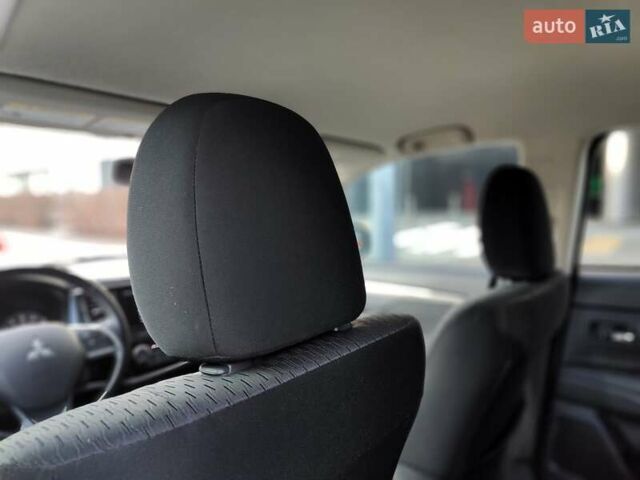 Синій Міцубісі Аутлендер, об'ємом двигуна 2.4 л та пробігом 213 тис. км за 10990 $, фото 42 на Automoto.ua