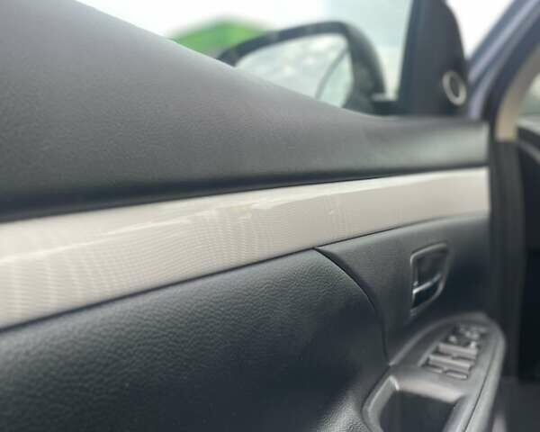 Міцубісі Аутлендер 2014 у Житомирі на Automoto.ua Синій Міцубісі Аутлендер, об'ємом двигуна 2 л та пробігом 151 тис. км за 15999 $, фото 7 на Automoto.ua