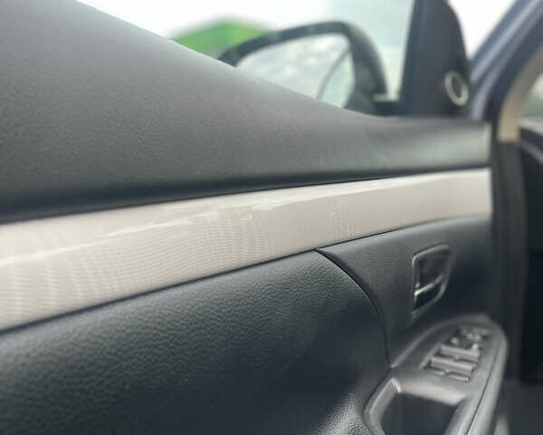 Синій Міцубісі Аутлендер, об'ємом двигуна 2 л та пробігом 155 тис. км за 14999 $, фото 26 на Automoto.ua