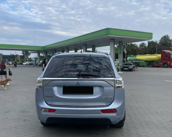 Синій Міцубісі Аутлендер, об'ємом двигуна 2 л та пробігом 155 тис. км за 14999 $, фото 3 на Automoto.ua