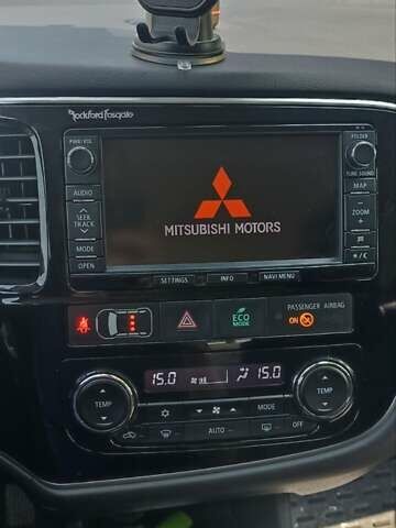 Синій Міцубісі Аутлендер, об'ємом двигуна 2 л та пробігом 146 тис. км за 14000 $, фото 4 на Automoto.ua