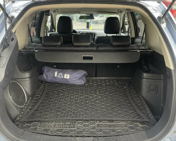 Синій Міцубісі Аутлендер, об'ємом двигуна 2 л та пробігом 155 тис. км за 14999 $, фото 6 на Automoto.ua