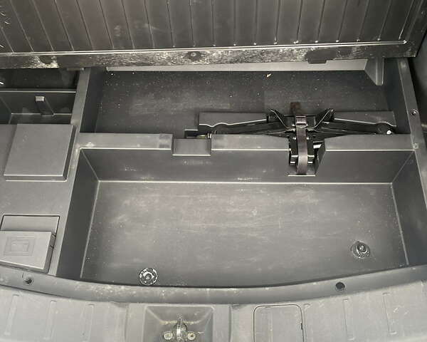 Синій Міцубісі Аутлендер, об'ємом двигуна 2 л та пробігом 155 тис. км за 14999 $, фото 7 на Automoto.ua