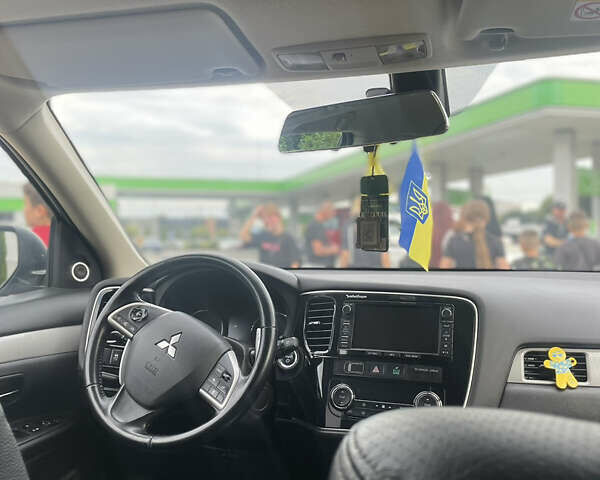 Синій Міцубісі Аутлендер, об'ємом двигуна 2 л та пробігом 155 тис. км за 14999 $, фото 14 на Automoto.ua