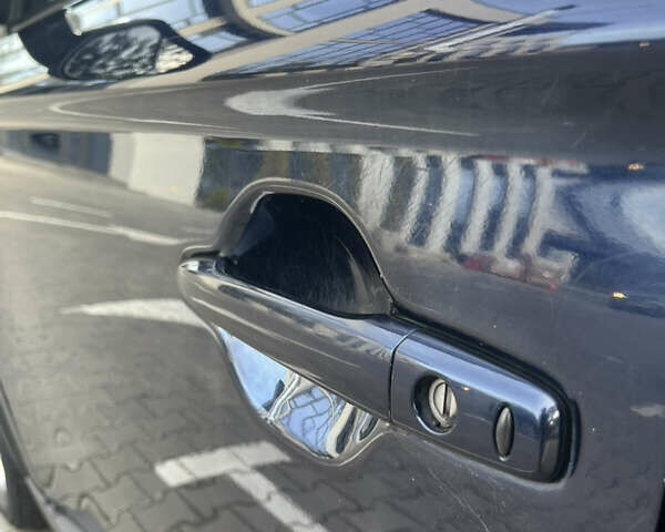 Синий Мицубиси Аутлендер, объемом двигателя 2.36 л и пробегом 187 тыс. км за 9999 $, фото 19 на Automoto.ua