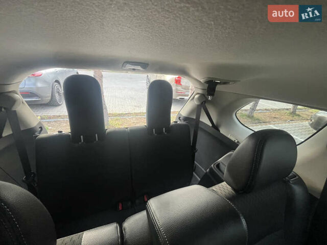 Синий Мицубиси Аутлендер, объемом двигателя 2.36 л и пробегом 187 тыс. км за 9999 $, фото 12 на Automoto.ua