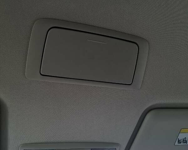 Синій Міцубісі Аутлендер, об'ємом двигуна 2.36 л та пробігом 161 тис. км за 14400 $, фото 22 на Automoto.ua