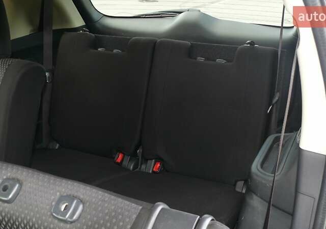 Синій Міцубісі Аутлендер, об'ємом двигуна 2.36 л та пробігом 161 тис. км за 14400 $, фото 28 на Automoto.ua