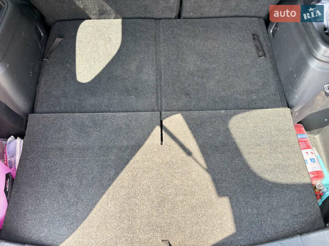 Синий Мицубиси Аутлендер, объемом двигателя 3 л и пробегом 157 тыс. км за 15000 $, фото 31 на Automoto.ua