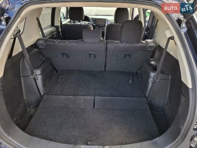 Синій Міцубісі Аутлендер, об'ємом двигуна 2.36 л та пробігом 161 тис. км за 14400 $, фото 31 на Automoto.ua