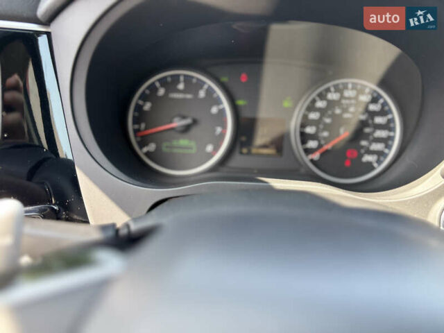 Синий Мицубиси Аутлендер, объемом двигателя 3 л и пробегом 157 тыс. км за 15000 $, фото 21 на Automoto.ua