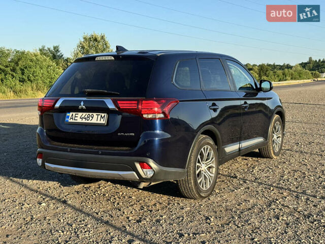 Міцубісі Аутлендер 2017 у Дніпро (Дніпропетровську) на Automoto.ua Синій Міцубісі Аутлендер, об'ємом двигуна 2.36 л та пробігом 105 тис. км за 14450 $, фото 6 на Automoto.ua