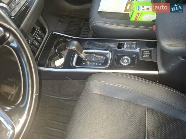 Синий Мицубиси Аутлендер, объемом двигателя 3 л и пробегом 93 тыс. км за 21500 $, фото 16 на Automoto.ua