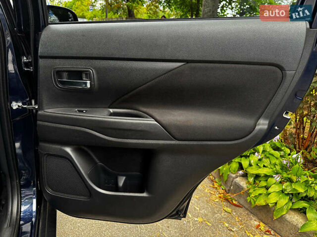 Синий Мицубиси Аутлендер, объемом двигателя 2.4 л и пробегом 144 тыс. км за 15490 $, фото 22 на Automoto.ua