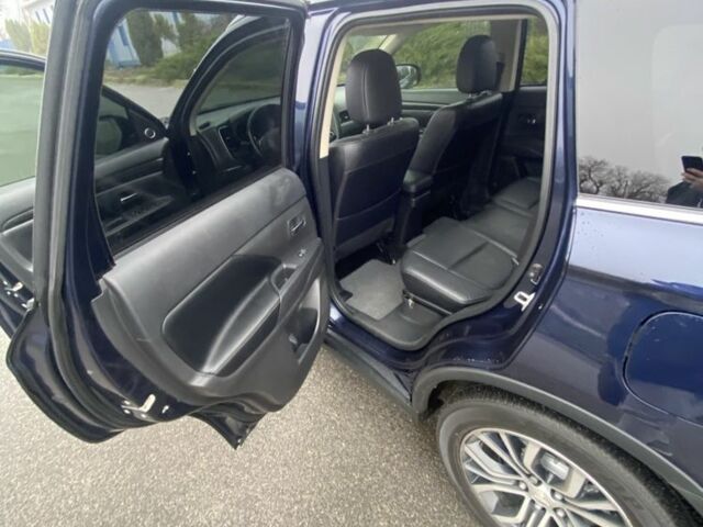 Синий Мицубиси Аутлендер, объемом двигателя 3 л и пробегом 120 тыс. км за 14500 $, фото 11 на Automoto.ua