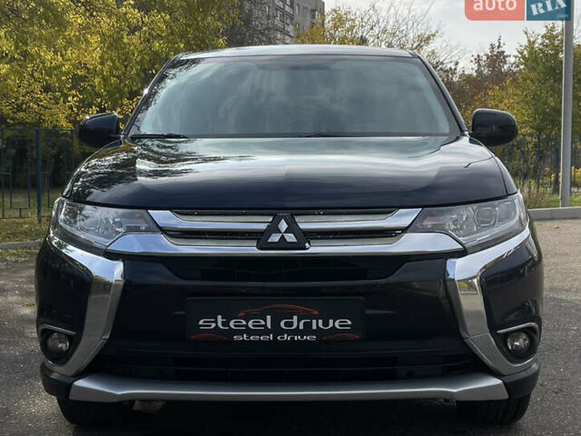 Міцубісі Аутлендер 2017 у Миколаєві на Automoto.ua Синій Міцубісі Аутлендер, об'ємом двигуна 2.36 л та пробігом 135 тис. км за 13899 $, фото 1 на Automoto.ua