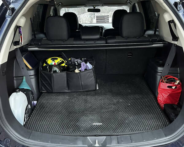 Синій Міцубісі Аутлендер, об'ємом двигуна 2.36 л та пробігом 144 тис. км за 16700 $, фото 20 на Automoto.ua