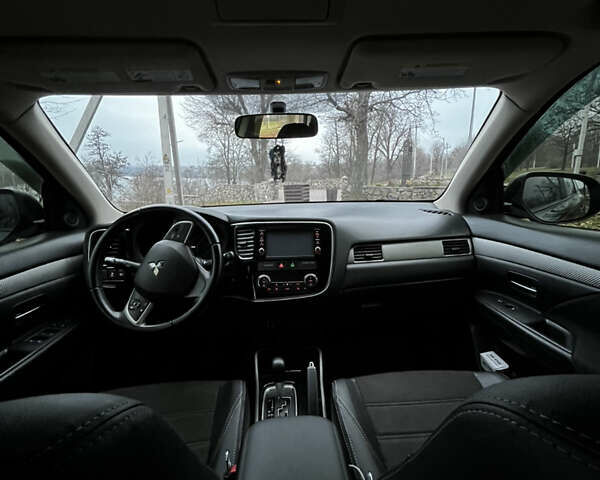 Синій Міцубісі Аутлендер, об'ємом двигуна 2.36 л та пробігом 144 тис. км за 16700 $, фото 10 на Automoto.ua