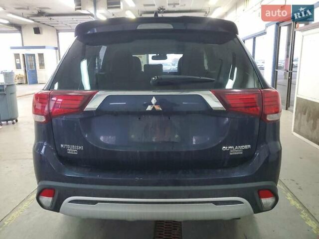 Синий Мицубиси Аутлендер, объемом двигателя 3 л и пробегом 80 тыс. км за 2900 $, фото 5 на Automoto.ua