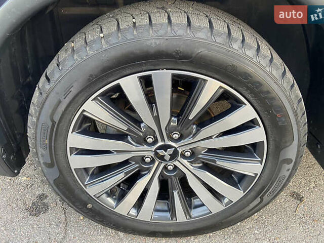 Синий Мицубиси Аутлендер, объемом двигателя 2.36 л и пробегом 71 тыс. км за 13800 $, фото 17 на Automoto.ua