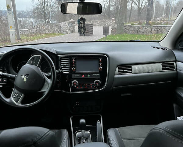 Синій Міцубісі Аутлендер, об'ємом двигуна 2.36 л та пробігом 144 тис. км за 16700 $, фото 11 на Automoto.ua