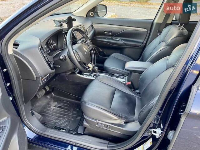 Синий Мицубиси Аутлендер, объемом двигателя 2.4 л и пробегом 71 тыс. км за 11800 $, фото 12 на Automoto.ua