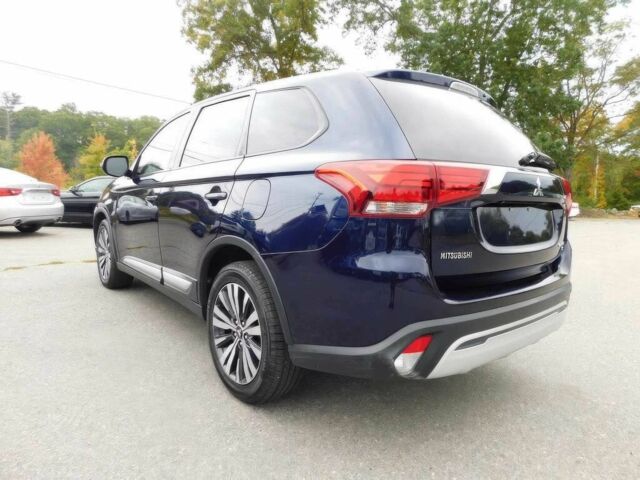 Синий Мицубиси Аутлендер, объемом двигателя 2.4 л и пробегом 37 тыс. км за 9400 $, фото 4 на Automoto.ua