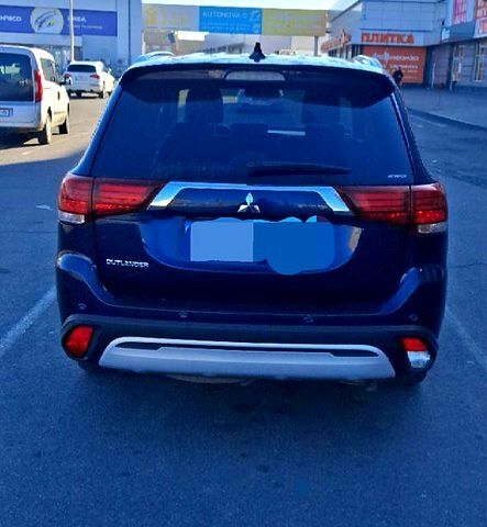 Синій Міцубісі Аутлендер, об'ємом двигуна 2.4 л та пробігом 67 тис. км за 24000 $, фото 2 на Automoto.ua