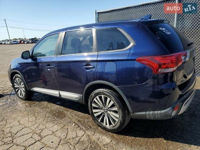 Синий Мицубиси Аутлендер, объемом двигателя 2.36 л и пробегом 187 тыс. км за 2900 $, фото 1 на Automoto.ua