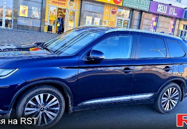 Синій Міцубісі Аутлендер, об'ємом двигуна 2.4 л та пробігом 67 тис. км за 24000 $, фото 5 на Automoto.ua