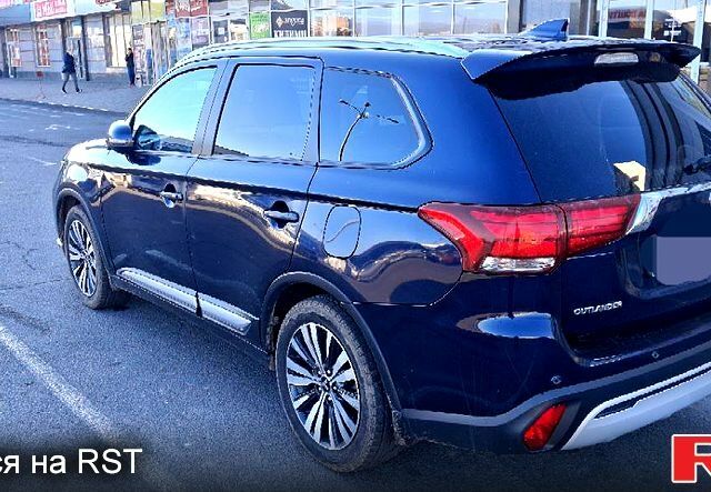Синій Міцубісі Аутлендер, об'ємом двигуна 2.4 л та пробігом 67 тис. км за 24000 $, фото 4 на Automoto.ua